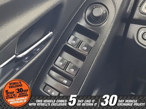 Used 2019 Chevrolet Trax LT w/ LT Convenience Package image 31