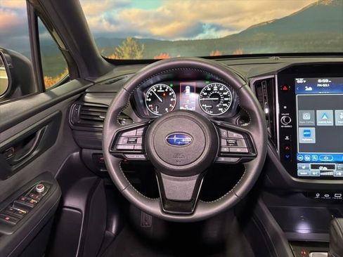 Used 2025 Subaru Forester Premium AWD/4WD image 47