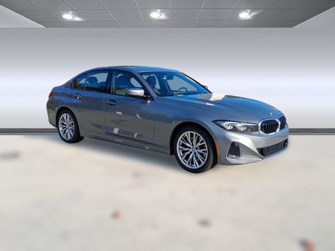 Certified 2023 BMW 330i Sedan w/ Convenience Package image 7