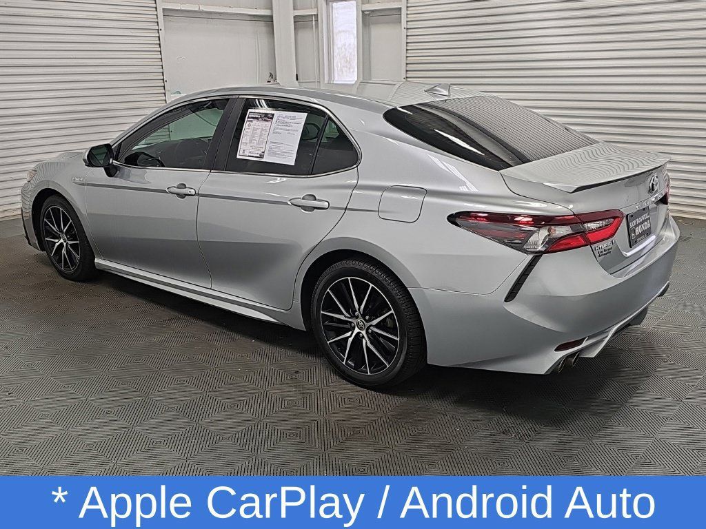 Used 2021 Toyota Camry SE FWD image 6