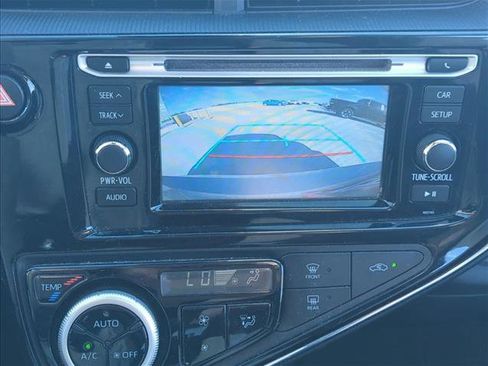 Used 2018 Toyota Prius C Two image 11