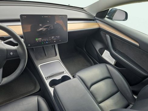 Used 2022 Tesla Model 3 Performance image 22
