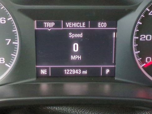 Used 2017 GMC Acadia SLE image 26