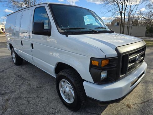 Used 2011 Ford E-250 and Econoline 250 w/ PWR Group image 3