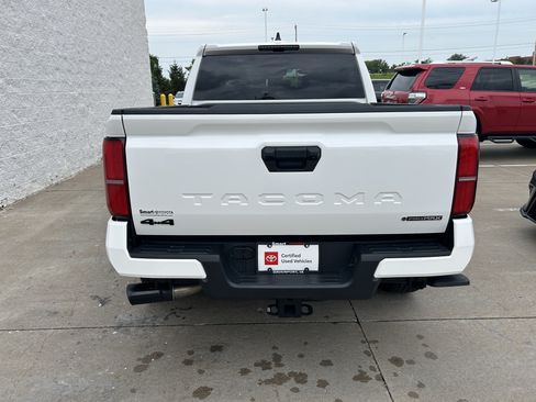 Certified 2025 Toyota Tacoma TRD Sport AWD/4WD image 6