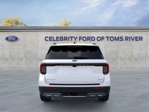 New 2026 Ford Explorer Active w/ Active Comfort Package image 5
