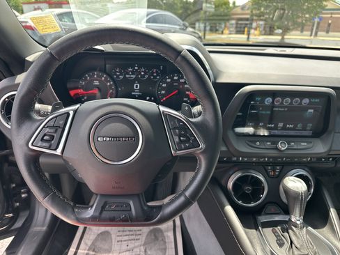 Used 2017 Chevrolet Camaro LT RWD image 20