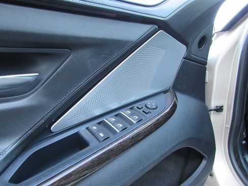 Used 2012 BMW 650i Convertible image 8