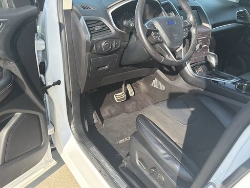 Used 2015 Ford Edge Sport w/ Equipment Group 401A AWD/4WD image 78