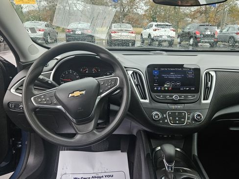 Used 2024 Chevrolet Malibu LT image 12