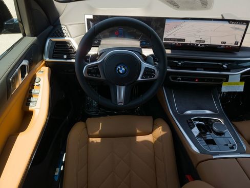 New 2026 BMW X5 xDrive50e w/ M Sport Package AWD/4WD image 16