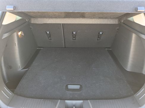 Certified 2025 Chevrolet Trax LT image 11