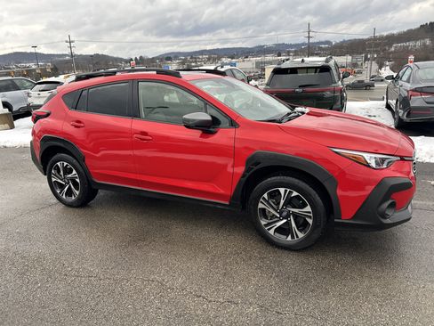 Used 2024 Subaru Crosstrek 2.0i Premium image 4