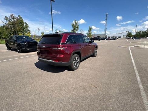 Certified 2024 Jeep Grand Cherokee Limited 4xe AWD/4WD image 5