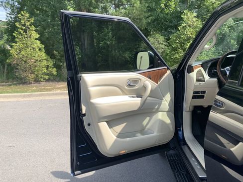 Used 2018 INFINITI QX80 2WD w/ Driver Assistance Package image 26