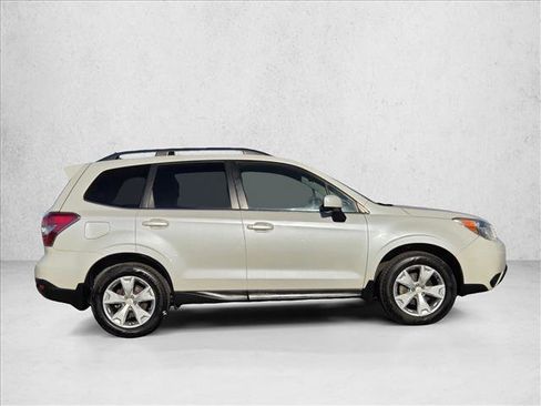 Used 2015 Subaru Forester 2.5i Limited image 4
