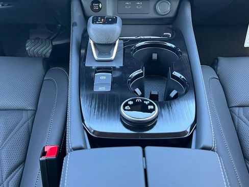 New 2026 Nissan Rogue Platinum AWD/4WD image 12