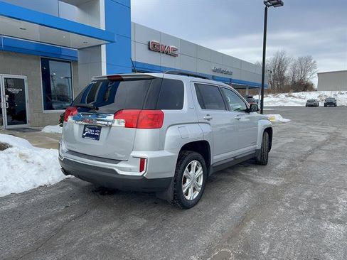 Used 2017 GMC Terrain SLE w/ Driver Alert Package I image 7
