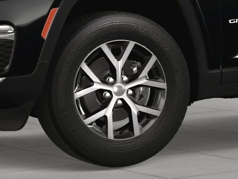 New 2024 Jeep Grand Cherokee Limited image 9