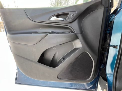 Certified 2020 Chevrolet Equinox LT image 9