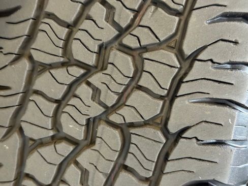 Used 2025 Toyota Tacoma TRD Off-Road image 14