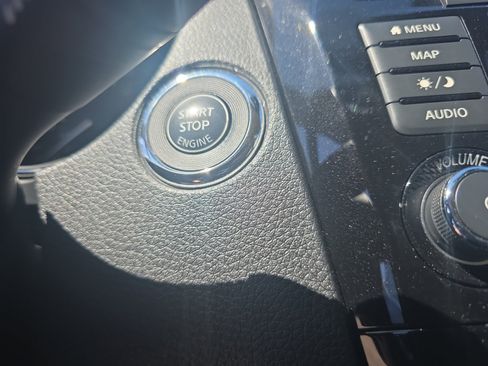 Used 2021 Nissan Rogue Sport SL w/ Premium Package FWD image 30