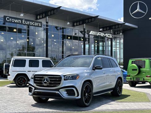 New 2026 Mercedes-Benz GLS 580 4MATIC image 1