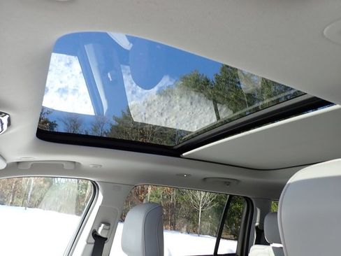 Certified 2023 Jeep Grand Cherokee L Overland image 21