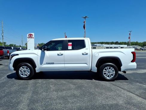 New 2026 Toyota Tundra SR5 w/ SR5 Premium Package AWD/4WD image 3