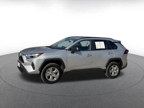 Used 2025 Toyota RAV4 LE image 8