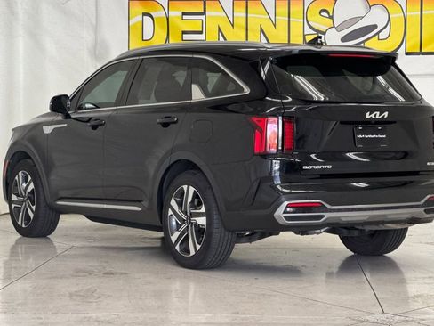 Certified 2023 Kia Sorento EX AWD/4WD image 7