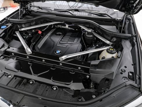 Used 2022 BMW X5 xDrive40i w/ Parking Assistance Package image 49