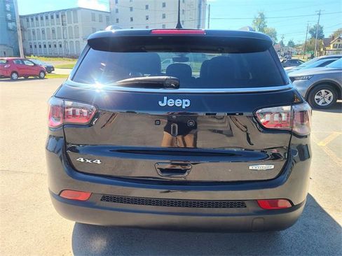 Used 2021 Jeep Compass Latitude image 8