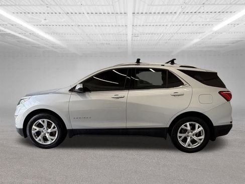 Used 2019 Chevrolet Equinox LT AWD/4WD image 2
