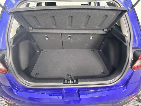 Used 2025 Hyundai Venue SEL FWD image 26