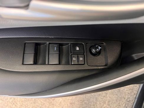 Used 2024 Toyota Corolla SE w/ SE Package image 14