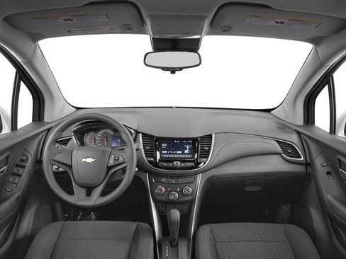 Used 2017 Chevrolet Trax LS FWD image 11