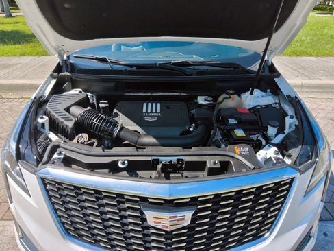 Used 2023 Cadillac XT5 Luxury FWD image 40