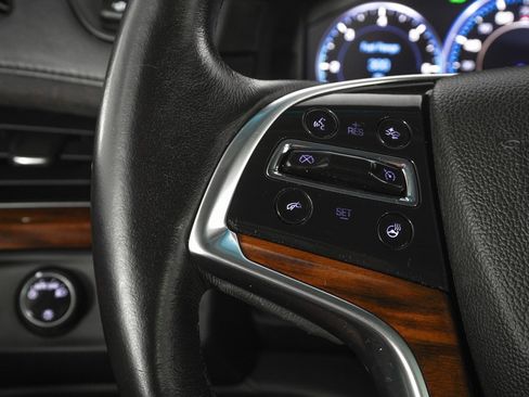 Used 2015 Cadillac Escalade Luxury image 21