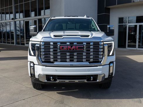 Used 2024 GMC Sierra 2500 Denali w/ Technology Package AWD/4WD image 45