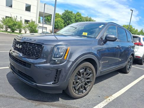 Used 2022 Kia Telluride EX w/ EX Premium Package AWD/4WD image 2