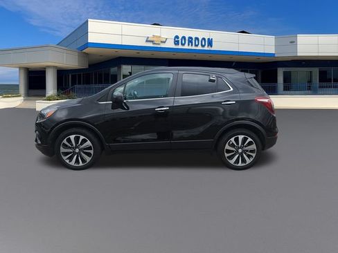 Used 2022 Buick Encore Preferred FWD image 2
