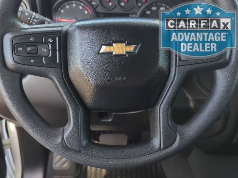 Used 2025 Chevrolet Silverado 2500 Custom image 5