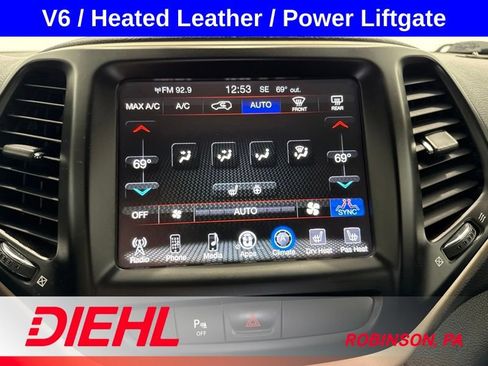 Used 2018 Jeep Cherokee Limited AWD/4WD image 30