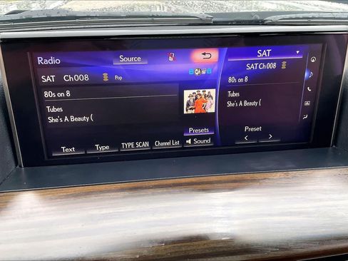 Used 2019 Lexus LX 570 4WD w/ Luxury Package image 31
