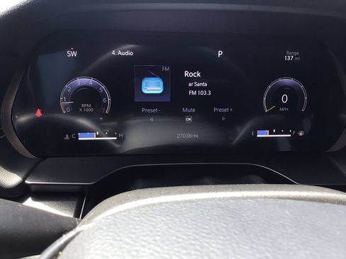 Used 2023 Jeep Grand Cherokee Altitude AWD/4WD image 16