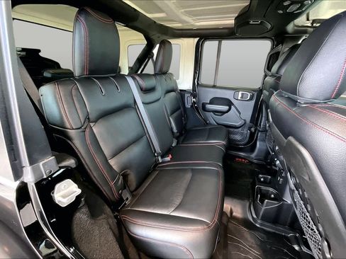 Used 2018 Jeep Wrangler Unlimited Rubicon AWD/4WD image 21