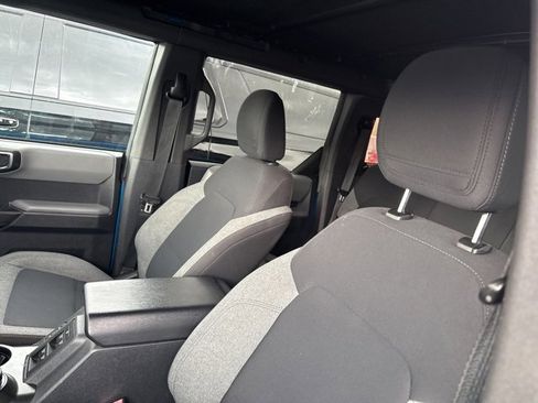 Used 2022 Ford Bronco Big Bend image 9