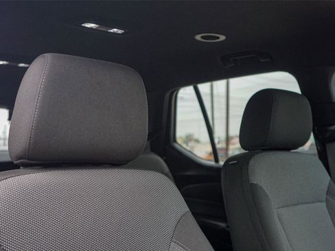 Used 2023 Chevrolet Traverse LT w/ Rear Camera Mirror Package AWD/4WD image 35