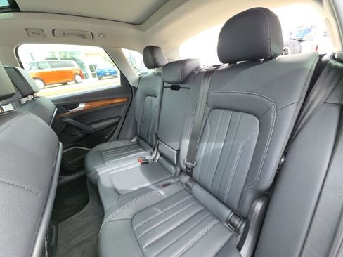 Used 2023 Audi Q5 2.0T Premium Plus w/ Premium Plus Package image 21